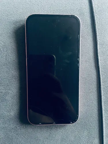Vendo iPhone 15 rosa em ótimo estado