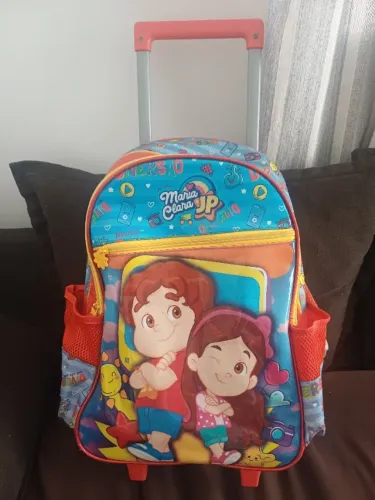 Mochila de Rodinhas - Maria Clara e JP