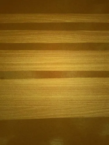Borda madeirada autocolante