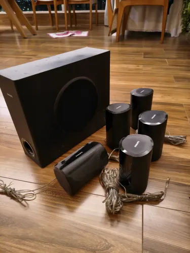 Caixas de som Philips + SubWoofer (Home Theater) 