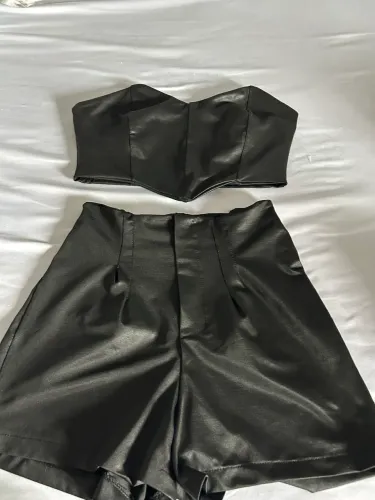 Lote de roupas para bazar