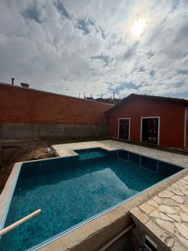 Casa de Campo para Venda em Mairinque, 2 dormitórios, 1 suíte, 2 banheiros, 2 vagas