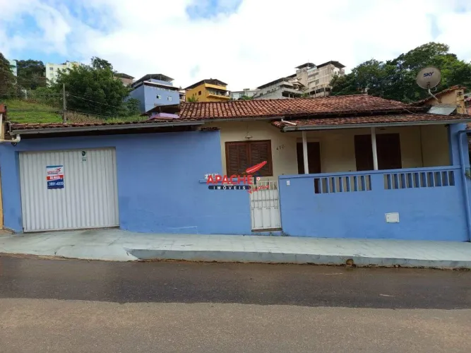 Casa residencial à venda em Viçosa (Bairro Violeira) | 2 quartos, suíte e vaga