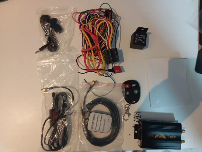 Rastreador GPS novoooo. Cuida em deixar seu carro protegida 