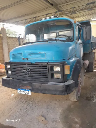Mb 1113 caçamba 