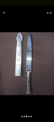 Vendo punhal novo