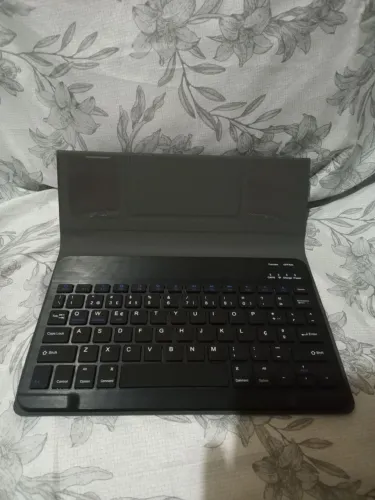 Capa e teclado para tablet