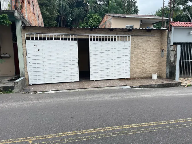 CASA - 04 QUARTOS sendo 01 SUÍTE !!