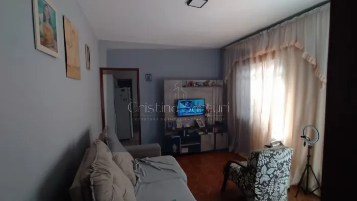 2 Casas à Venda! Vila Tesouro, São José dos Campos Casa Principal: 2 dormitórios amplos; 1