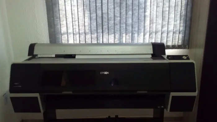 Plotter Epson 9700 - para retirada de peça 