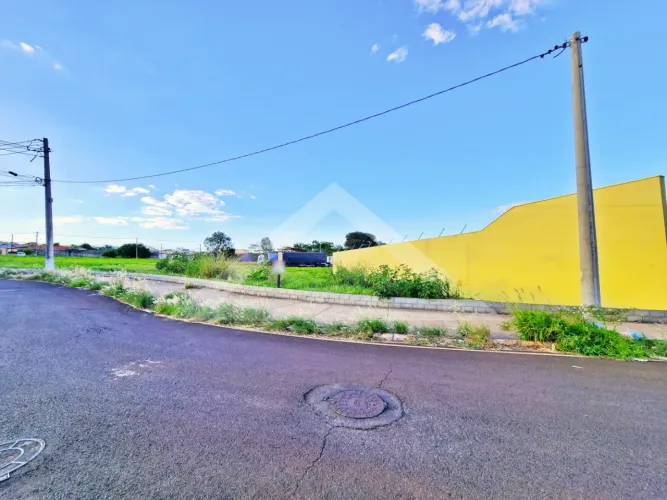 Terreno comercial à venda no Bairro Parque das Oliveiras, próximo à Rod. Alexandre Balbo -