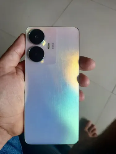 Celular em bom estado