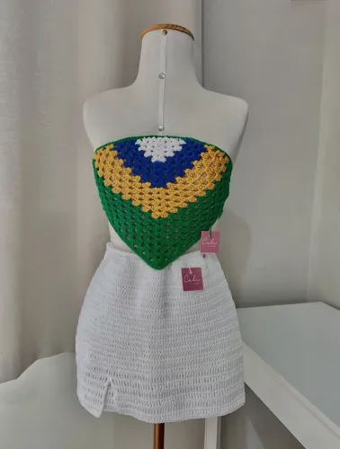Cropped de creche para a copa