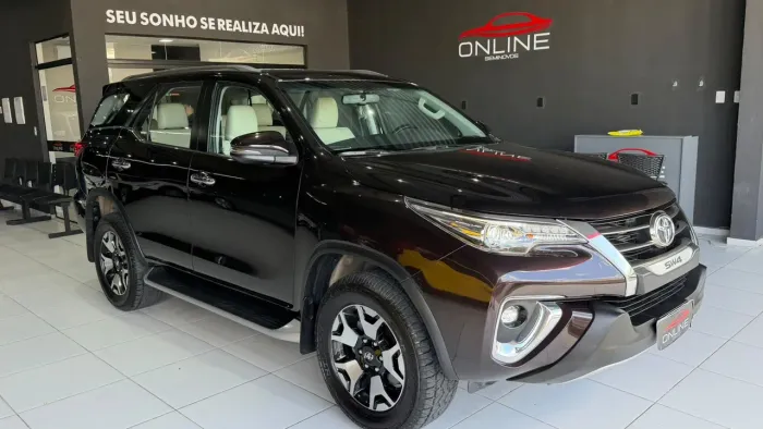 Toyota Hilux SW4 SRX Diamo. 4X4 2.8 TB DIE AUT 2020