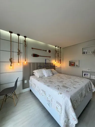 Casa em Condomínio - Foz do Joanes 4 Quartos toda mobiliada com piscina