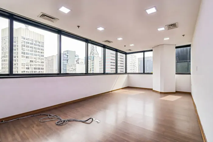 Sala comercial na Avenida Paulista, 542 - 05 391 m²