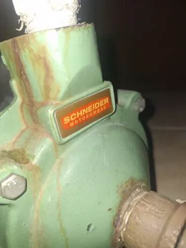 Bomba de poço (schneider) meio cavalo 