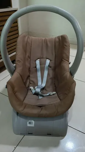 Bebê conforto Galzerano usado