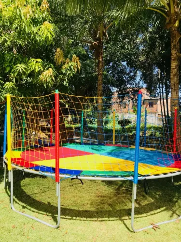 Pula pula / casinha de bolinhas