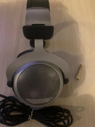 Fone de ouvido Beyerdynamic DT 880 Edition 32 Ohms - Impecável + Bag