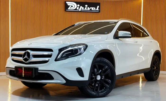 Mercedes-Benz GLA 200 Adv. 1.6/1.6 TB 16V Flex Aut. 2015