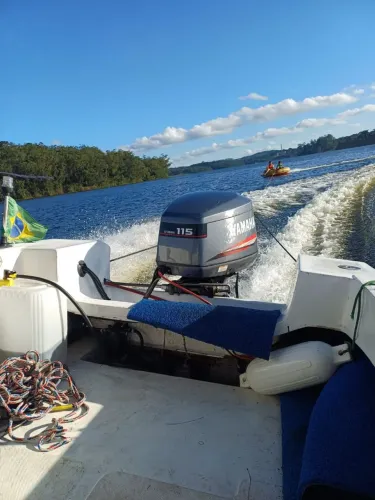 Lancha 16 pés  motor 115 HP Yamaha 