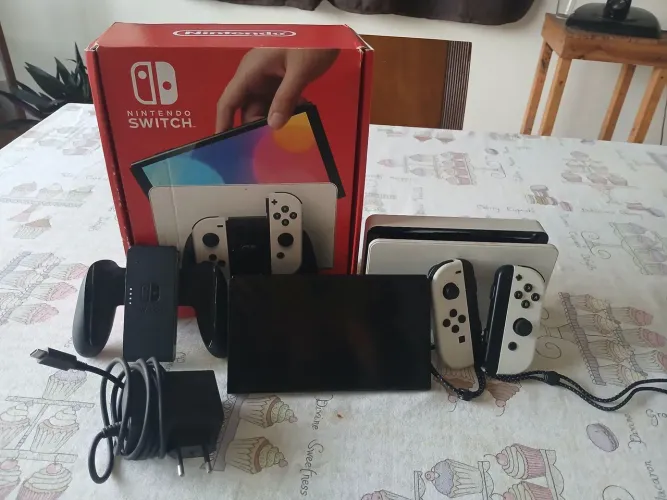 Vendo nintendo switch oled