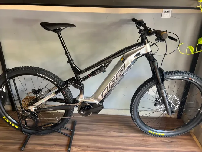 Bicicleta Oggi Razzo T130