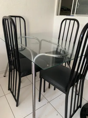 Mesa 4 cadeiras