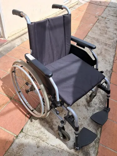 Cadeira de rodas Ottobock 120k