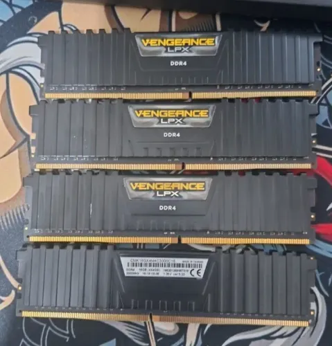 Memoria vengeance 4x4GB ddr4