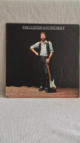 LP Eric Clapton Just One Night semi-novo