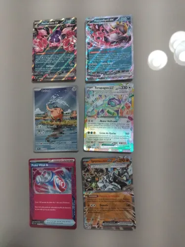 Lote Pokémon TCG ~190 Itens (Ultra Raras ex, Brilhantes + 27 Códigos Online)