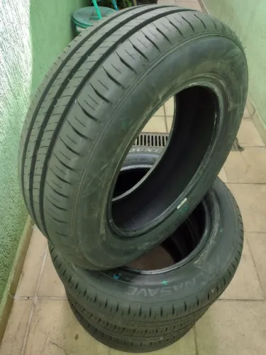 JOGO DE PNEUS 175/65 DUNLOP ENASAVE ARO 14 "NOVO SEM USO" <br>