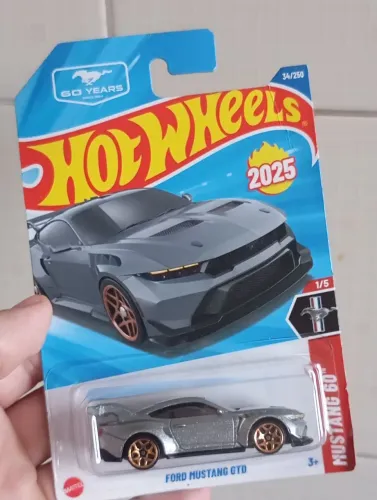 Ford Mustang GTD - Hot Wheels 