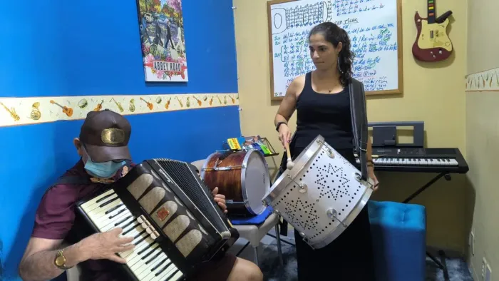 ACORDEON 80 BAIXOS PARA ESTUDOS E PEQUENOS SHOWS  ( AULAS DE MÚSICA )
