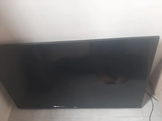 Vendo TV retirada de peças