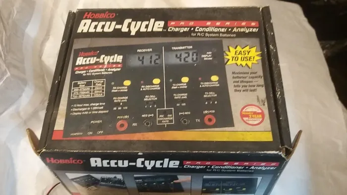 Carregador de bateria para Aeromodelismo comprado u.s.a. c0mcaixa, manual, leia!
