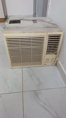 Ar condicionado 7500 btu. Gelando bem.