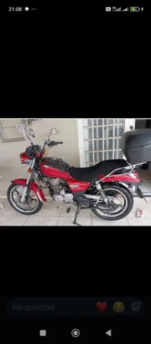 Troco por carro. Moto Chopper Road 150 em excelente estado.