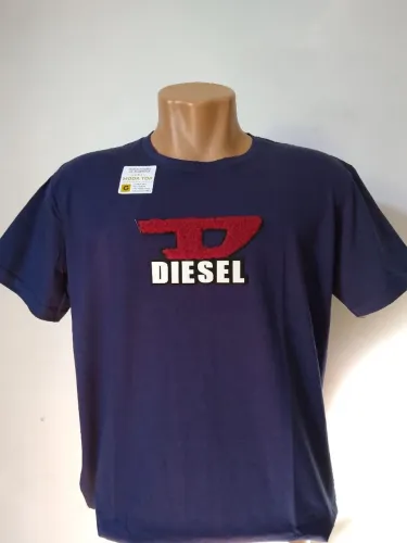 Vende-se camisetas masculinas novas,e estilosas, várias estampas, aceitamos cartão,..