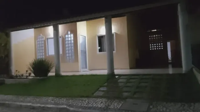 ALUGO/VENDO CASA NO CONDOMÍNIO NOVO MILÊNIO