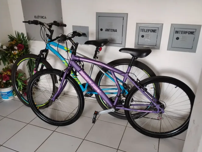 Bicicleta corrida e passeio 