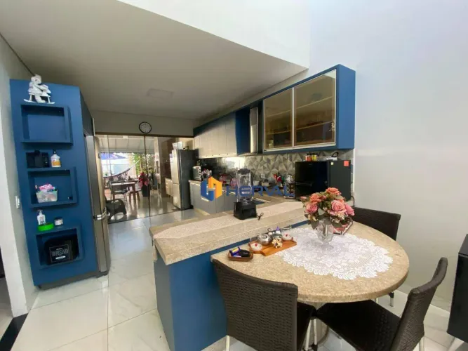 Casa com 3 quartos à venda, 158 m² por R$ 990.000 - Jardim Alvorada - Maringá/PR