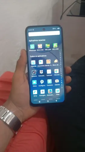 Vende-se celular infinix.