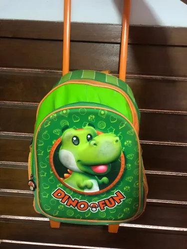 MOCHILA DE RODINHA SEMINOVA PRA VENDER RAPIDO
