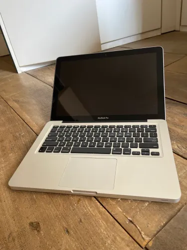macbook pro 13 2009