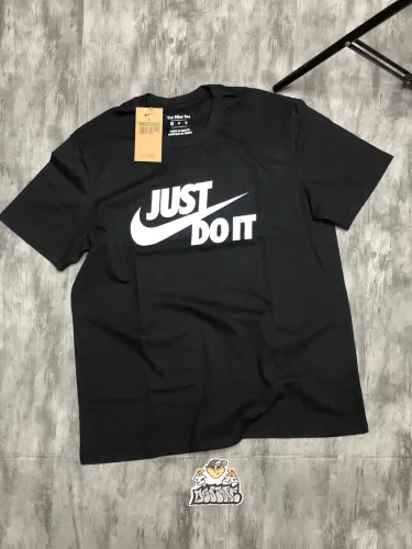 Camisa Nike Just Do It Branca e Preta 