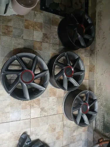 Jogo de rodas Fiat Bravo aro 17