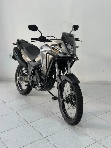 Sahara 300 ADV